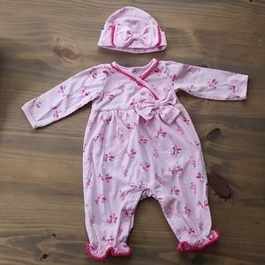 Crown and Ivy Pink Flamingos Bodysuit& Hat